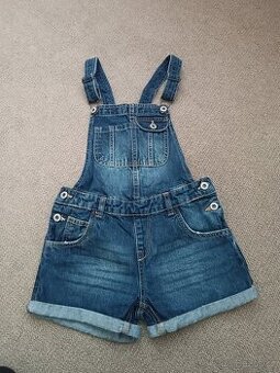 Kraťasy s laclem vel. 146 Page