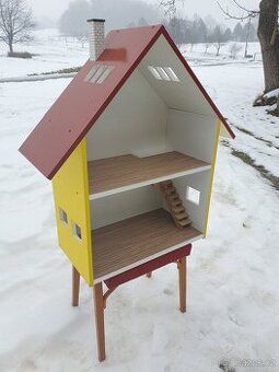 Dětský domeček pro panenky
