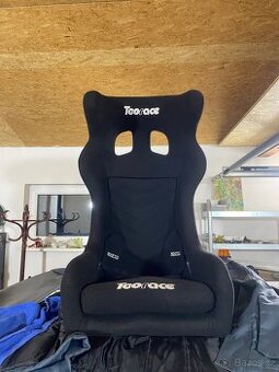 Závodní sedačka Toorace