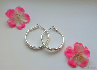 Náušnice stříbrné barvy    ,