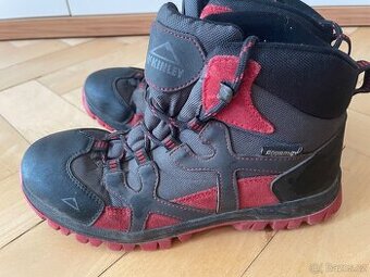 Trekové turistické boty cel 37