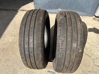 2x letní pneu 195/65 R15 Barum