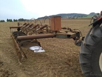 Roudnický pluh PHX se smykem