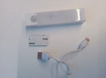 LED noční světlo, nabíjení usb-c (kuchyň, chodba, skříň)