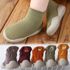 Ponožkové botičky pro děti - 1