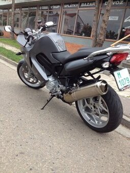 BMW F800ST