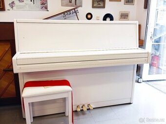 Bílé pianino Young Chang mod.112-Dovoz zdarma 24/7