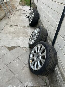 ALU disky / kola Ford 18'', 225/40 R 18 V XL s lidl stojan