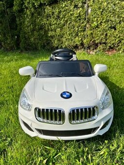 Dětské elektrické autíčko BMW