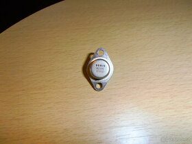 Tranzistor KD335 - 1