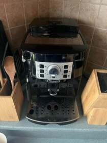 DeLonghi Magnifica S ECAM 22.115.B