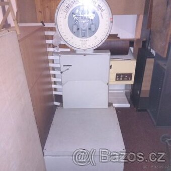 Váha PZO Strojexsport Praha 200kg.