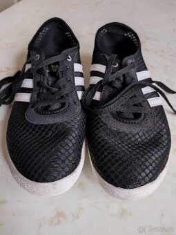 Tenisky Adidas 37