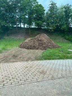 Hlína za odvoz