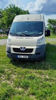 Automobil Peugeot Boxer