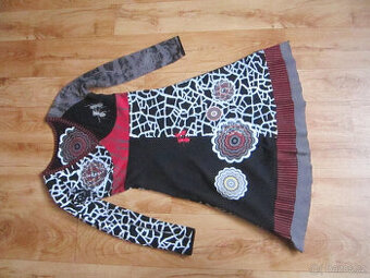 Šaty vel. M/L, 100% bavlna, zajímavý design, délka 100 cm - 1