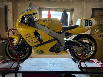 Yamaha Yzf 750