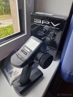 RC souprava Futaba T3PV, zánovní