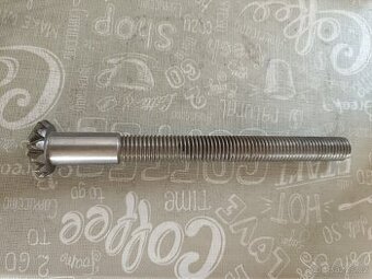 Šroub ramena hydrauliky Zetor 3011