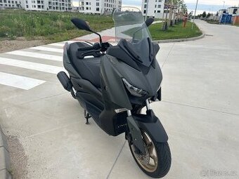 Predám Yamaha X-Max 125 TECH MAX