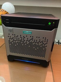 HP ProLiant MicroServer Gen8, 16GB RAM, 2x512GB SSD, 2x2TB H