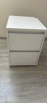 IKEA MALM bílá komoda -2 zásuvky -noční stolek