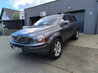 Volvo XC90 2.4 D5 V5 136kw AWD +++VELMI PĚKNÝ STAV+++