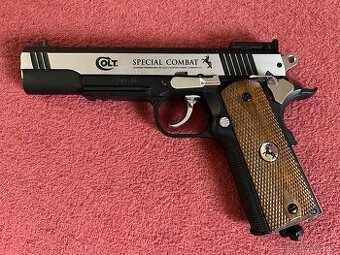 Colt Speciál Combat
