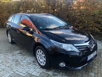 TOYOTA AVENSIS KOMBI 1.8_RV 2012_108 kW