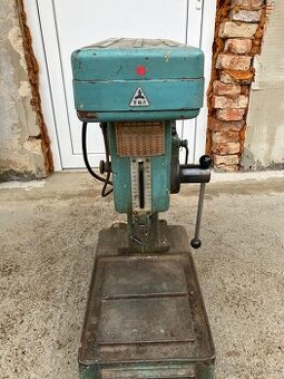 Stolní vrtačka TOS V10A - 1