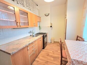 Pronájem bytu 2+1 s balkonem