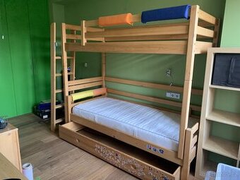 Patrová postel z masivu DOMESTAV