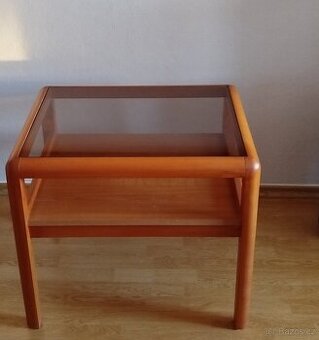 Konferenční stolek