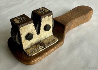 Značkový D.R.G.M. starožitný ostřič nožů Solingen RARITA