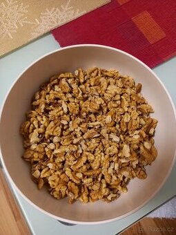 Vlašské ořechy vyloupané