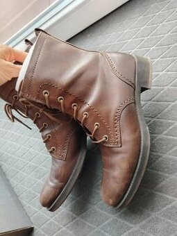 Dámské kotníkové boty