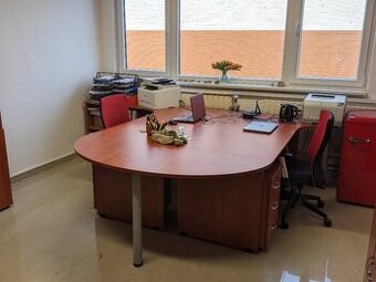 Kancelářský nábytek