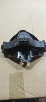 Držák výfuku vw t5