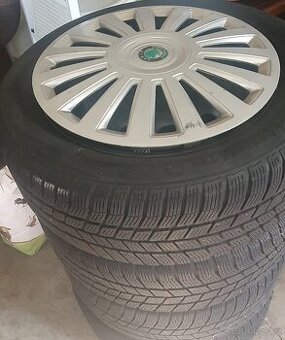 Zimní Barum Polaris 205/55 R16 plus plech a poklice