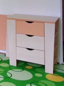 Prodám komodu