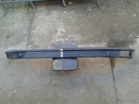 Škoda 100/110 přední nárazník