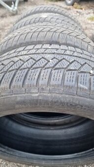 Zimní pneu 215/55/R18