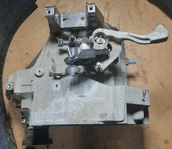 škoda rozvodovky převodovky kardan poloosy starter