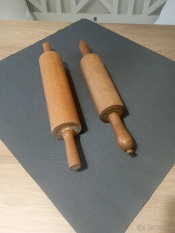 dřevěný váleček na těsto, retro 2 kusy