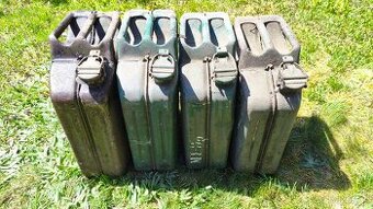 Sada plechových kanystrů 20L – 4 ks