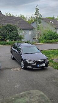 Škoda Superb 2 2011