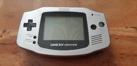 Gameboy Advance original kryt + LCD