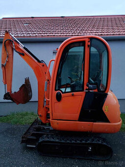 Minibagr JCB