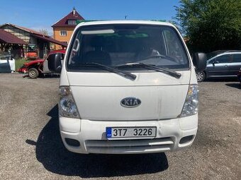 Kia k2500 s plachtou