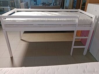 Vyvýšená postel 90x200cm.